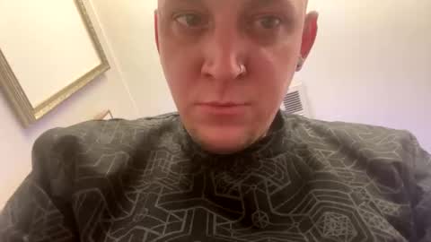 make1upthen online show from April 5, 2:20 am