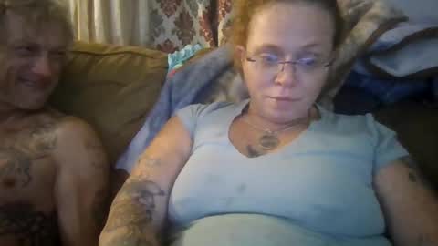Snapshot of make_me_cum_69x chatting on September 18, 9:00 am make_me_cum_69x online show from September 18, 9:00 am