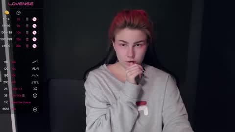 Snapshot of makelovenotwarbitchess chatting on November 25, 7:19 am Ruby online show from November 25, 7:19 am