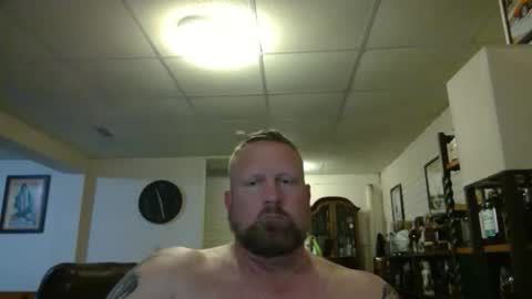 Snapshot of makemebebad2025 chatting on October 19, 3:23 pm makemebebad2025 online show from October 19, 3:23 pm