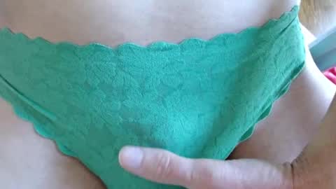 makemeplease89 online show from April 17, 7:06 pm