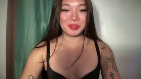Snapshot of makemesquirt_xxx chatting on May 29, 2:20 am KEANA online show from May 29, 2:20 am