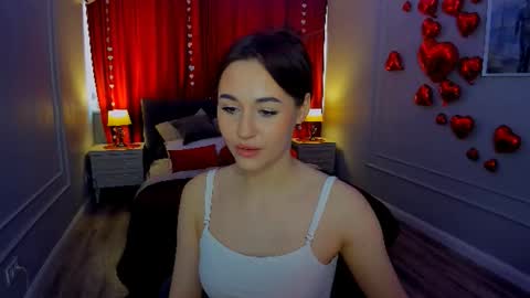 Snapshot of makeyouehappy chatting on February 15, 7:51 am makeyouehappy online show from February 15, 7:51 am