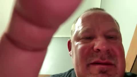 Snapshot of makeyousquirt1969 chatting on November 27, 10:45 pm makeyousquirt1969 online show from November 27, 10:45 pm