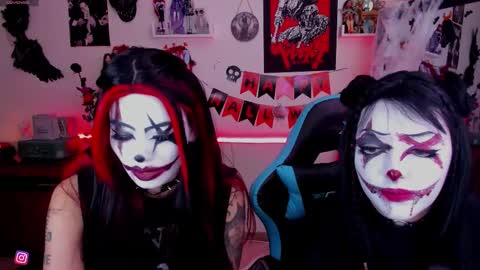 Snapshot of makii_33 chatting on October 29, 12:40 pm ... ... online show from October 29, 12:40 pm