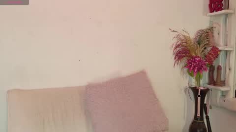 Maki online show from February 18, 8:49 pm