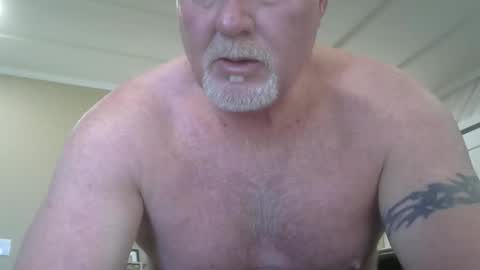 Snapshot of makinit0808 chatting on May 13, 3:53 pm makinit0808 online show from May 13, 3:53 pm