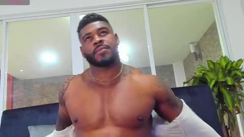 Makonnen online show from December 6, 1:55 pm
