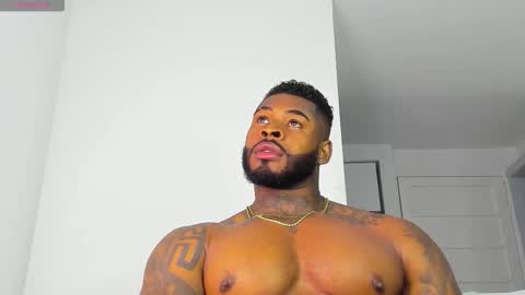 Snapshot of makonneen chatting on February 6, 4:39 am Makonnen online show from February 6, 4:39 am