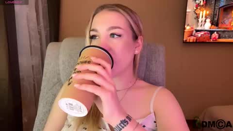 maksisisia online show from December 22, 1:08 pm