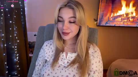 maksisisia online show from January 6, 6:00 pm