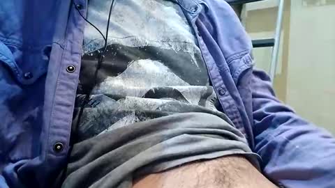 Snapshot of makukabig chatting on October 15, 2:17 pm makukabig online show from October 15, 2:17 pm