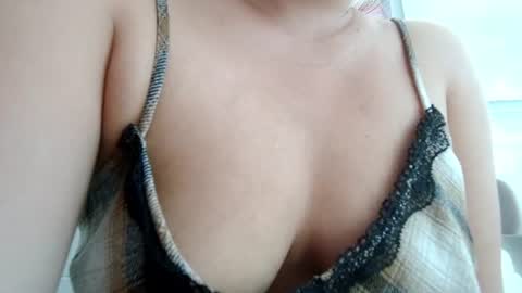 Snapshot of makulato chatting on June 20, 2:20 pm Maya online show from June 20, 2:20 pm