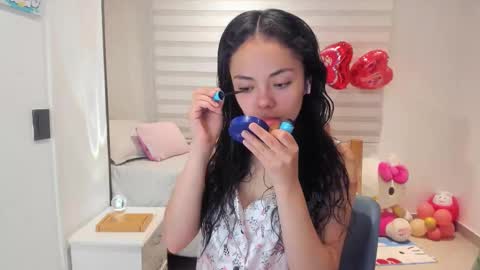 Snapshot of mal_norma chatting on December 14, 2:17 am Mal Norma online show from December 14, 2:17 am