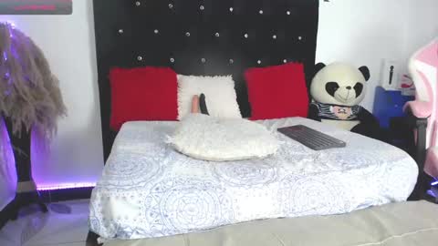 Snapshot of maleja_22_ chatting on December 2, 6:30 am Maleja online show from December 2, 6:30 am