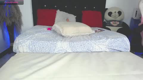 Snapshot of maleja_22_ chatting on January 13, 5:55 am Maleja online show from January 13, 5:55 am