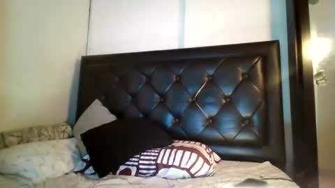 malekthick online show from June 18, 8:35 pm