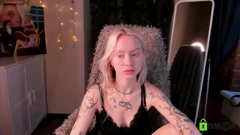 Malena online show from November 14, 10:25 am