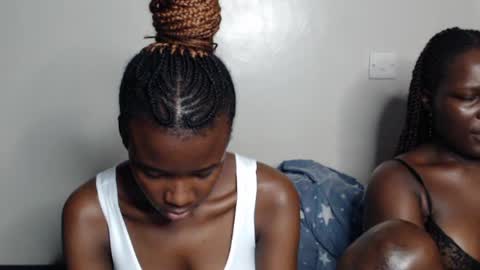 Snapshot of malia_latifa chatting on June 16, 12:30 pm lati online show from June 16, 12:30 pm