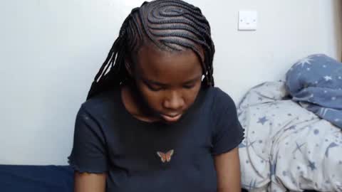 Snapshot of malia_latifa chatting on August 1, 6:23 am lati online show from August 1, 6:23 am