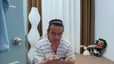 Snapshot of malia_nicole chatting on March 13, 7:04 am malia online show from March 13, 7:04 am