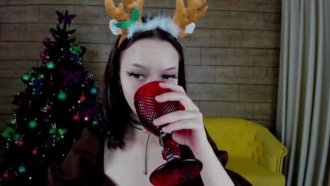 Malialandre online show from December 14, 7:25 pm