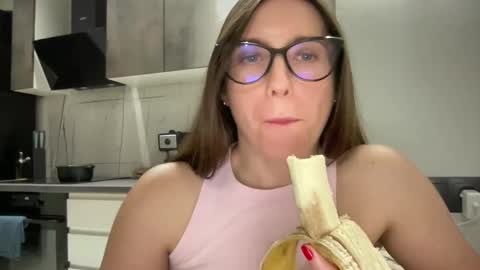 Snapshot of malina568708 chatting on January 18, 3:49 pm malina568708 online show from January 18, 3:49 pm