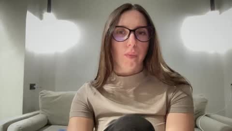 Snapshot of malina568708 chatting on February 12, 3:38 pm malina568708 online show from February 12, 3:38 pm