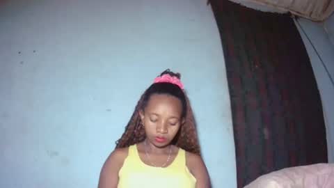 malinah01 online show from September 13, 4:12 am
