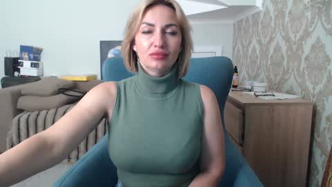 mallinia online show from April 14, 10:43 am