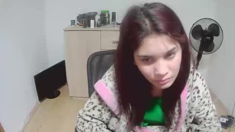 mallorymyersx online show from October 26, 6:58 pm