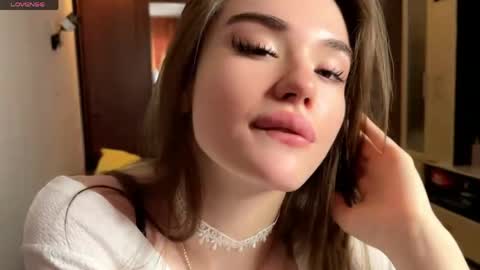 Jinny online show from April 15, 3:30 pm