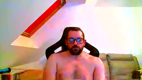 breton online show from November 29, 11:08 pm