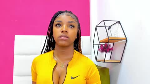 Melanie online show from December 2, 11:34 am