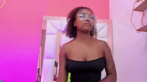 Melanie online show from May 10, 11:37 am