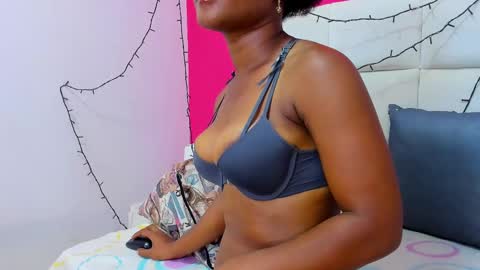 Malu online show from March 1, 5:38 pm
