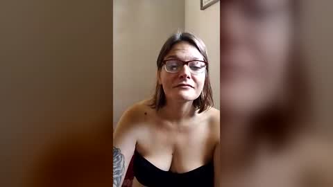 mamabear2727 online show from June 23, 7:12 pm