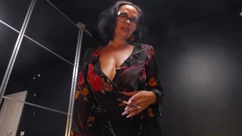 Snapshot of mamasitasexy79 chatting on July 13, 9:39 pm ioana love online show from July 13, 9:39 pm