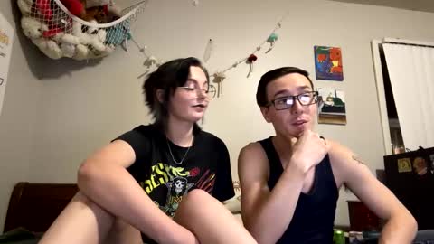 Snapshot of mamiclouds chatting on February 27, 1:05 am MamiCloudz online show from February 27, 1:05 am