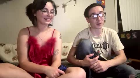 Snapshot of mamiclouds chatting on February 28, 3:48 am MamiCloudz online show from February 28, 3:48 am