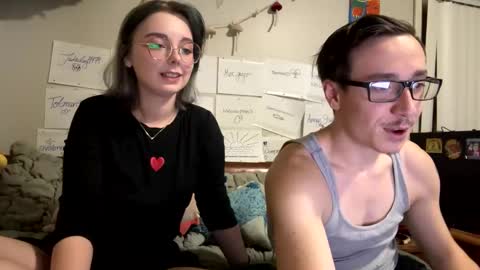 Snapshot of mamiclouds chatting on March 10, 1:34 am MamiCloudz online show from March 10, 1:34 am