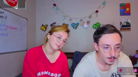 Snapshot of mamiclouds chatting on September 20, 3:40 am MamiCloudz online show from September 20, 3:40 am