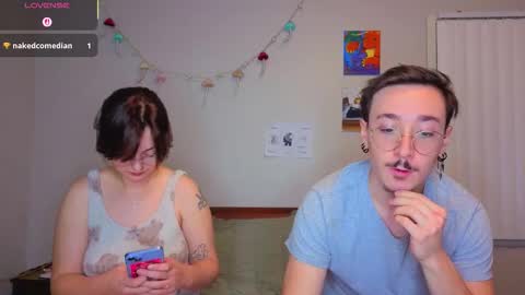 Snapshot of mamiclouds chatting on November 10, 1:04 am MamiCloudz online show from November 10, 1:04 am