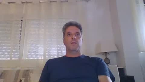 Snapshot of man211172 chatting on September 28, 3:17 pm man211172 online show from September 28, 3:17 pm