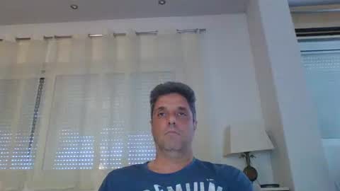 Snapshot of man211172 chatting on April 25, 2:03 pm man211172 online show from April 25, 2:03 pm