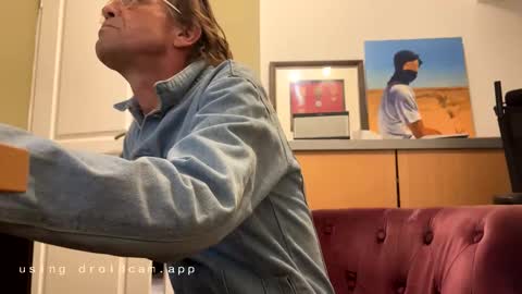 Snapshot of man38110 chatting on October 18, 7:47 pm man38110 online show from October 18, 7:47 pm