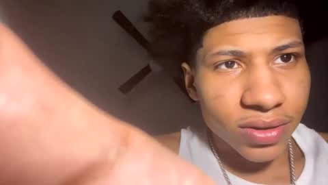 Snapshot of mandingoomann5 chatting on March 1, 10:10 pm MandingooMann online show from March 1, 10:10 pm