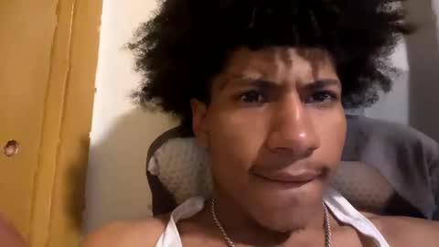 Snapshot of mandingoomann5 chatting on September 19, 8:27 am MandingooMann online show from September 19, 8:27 am