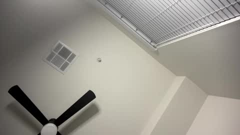 Snapshot of mandingoomann5 chatting on October 17, 10:29 am MandingooMann online show from October 17, 10:29 am