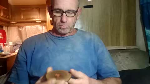 Snapshot of mandnforever100 chatting on February 16, 12:23 pm mandnforever100 online show from February 16, 12:23 pm